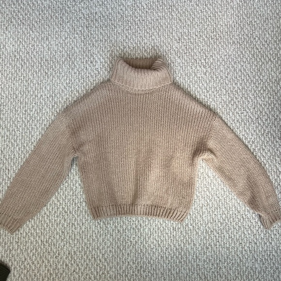 H&M Sweaters - H&M Turtle Neck Sweater